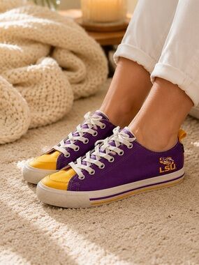 Nwot LSU sneakers Sz 7